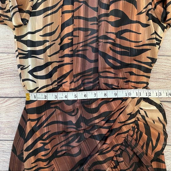 LPA x REVOLVE Deirdre Dress in Tiger Stripe - Picture 11 of 15